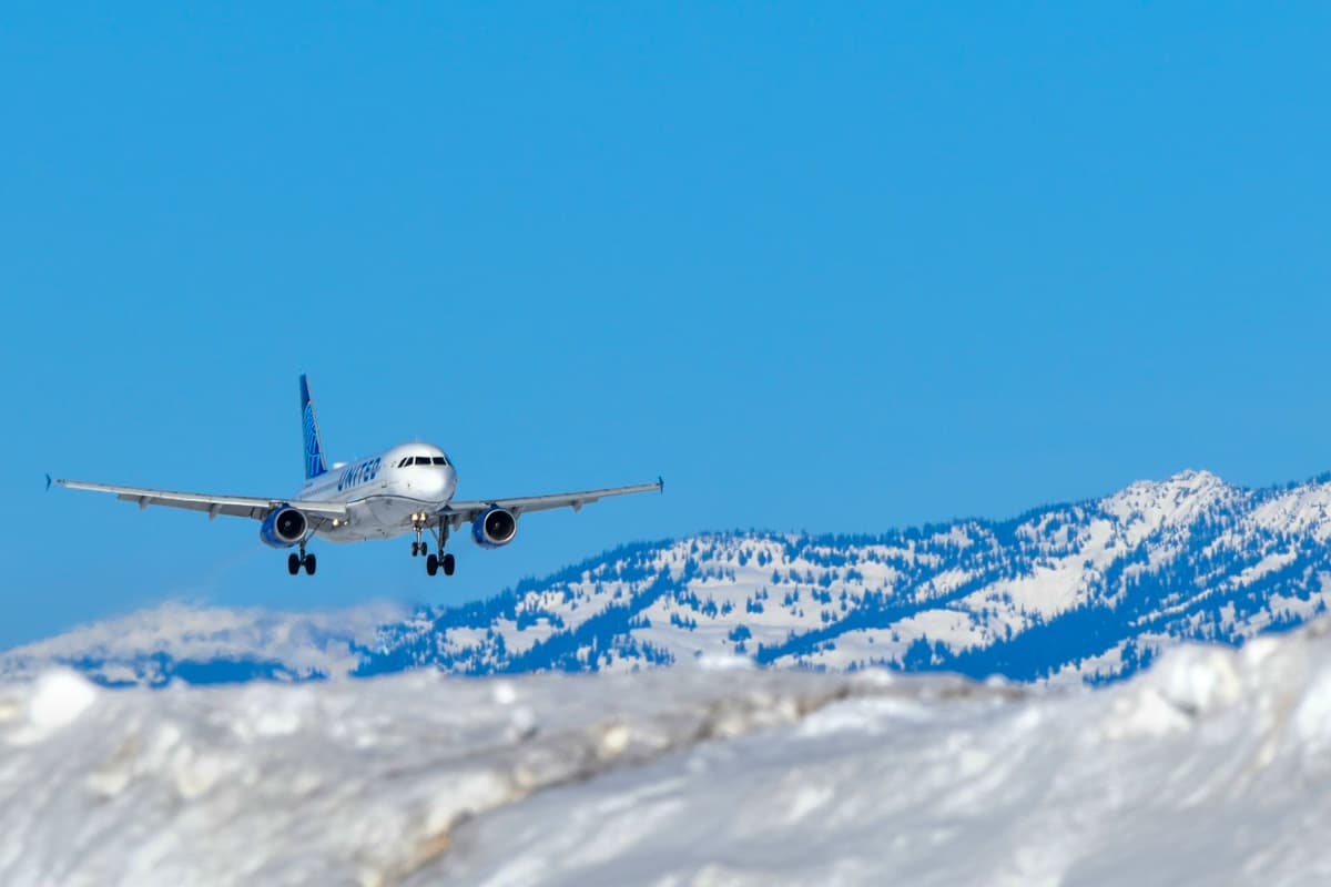 Plane landing in Jackson Hole Airport in JAckson, Wyoming