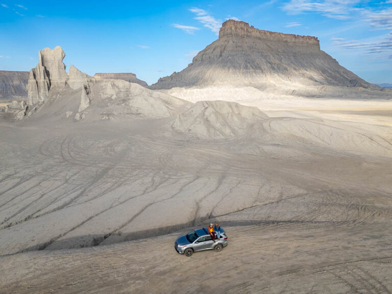 Modscape Utah Moonscape Overlook in Hanksville, Utah: The Complete Guide - Uprooted ...